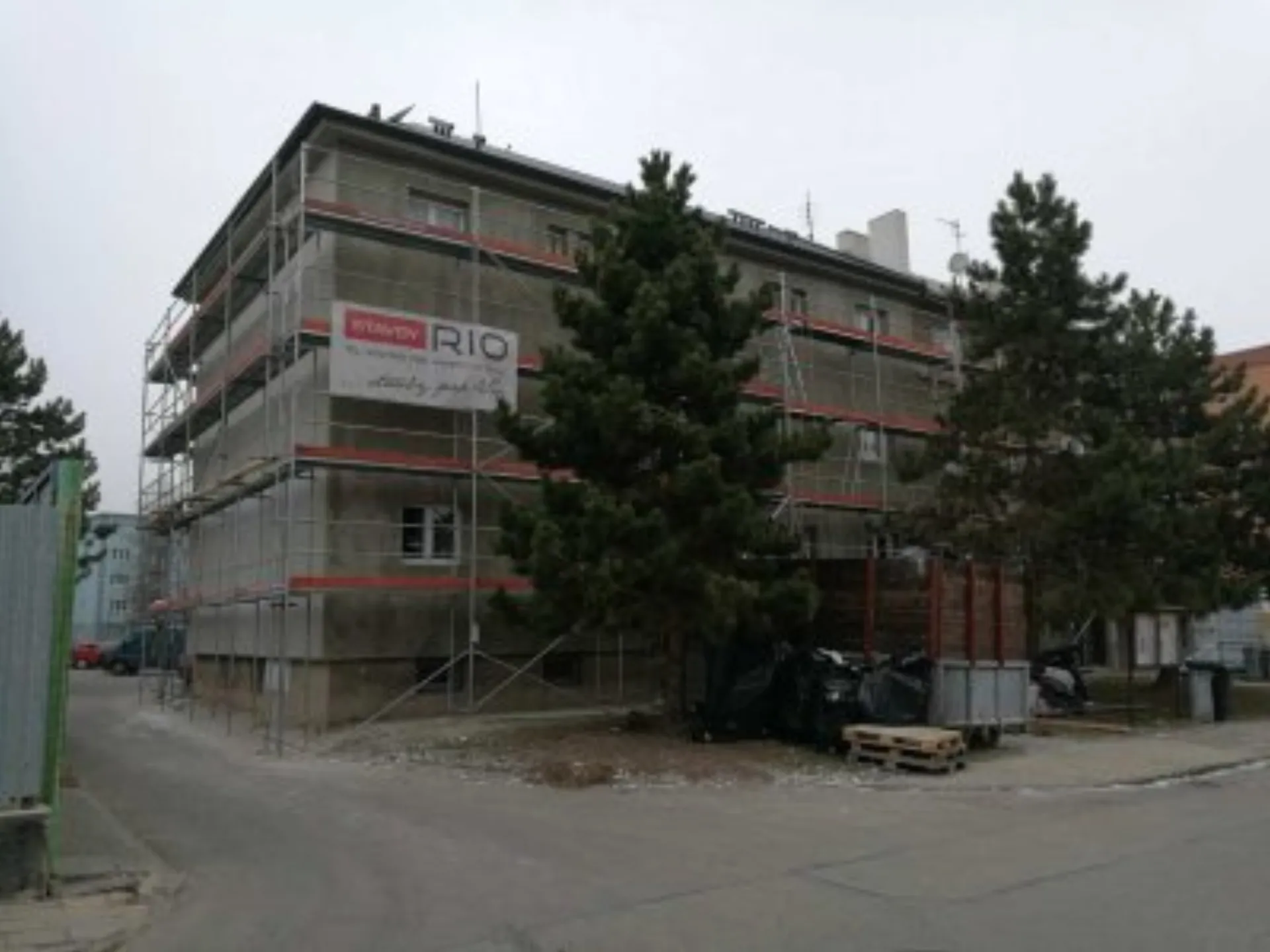 129 Reknstrukce L409 - 2