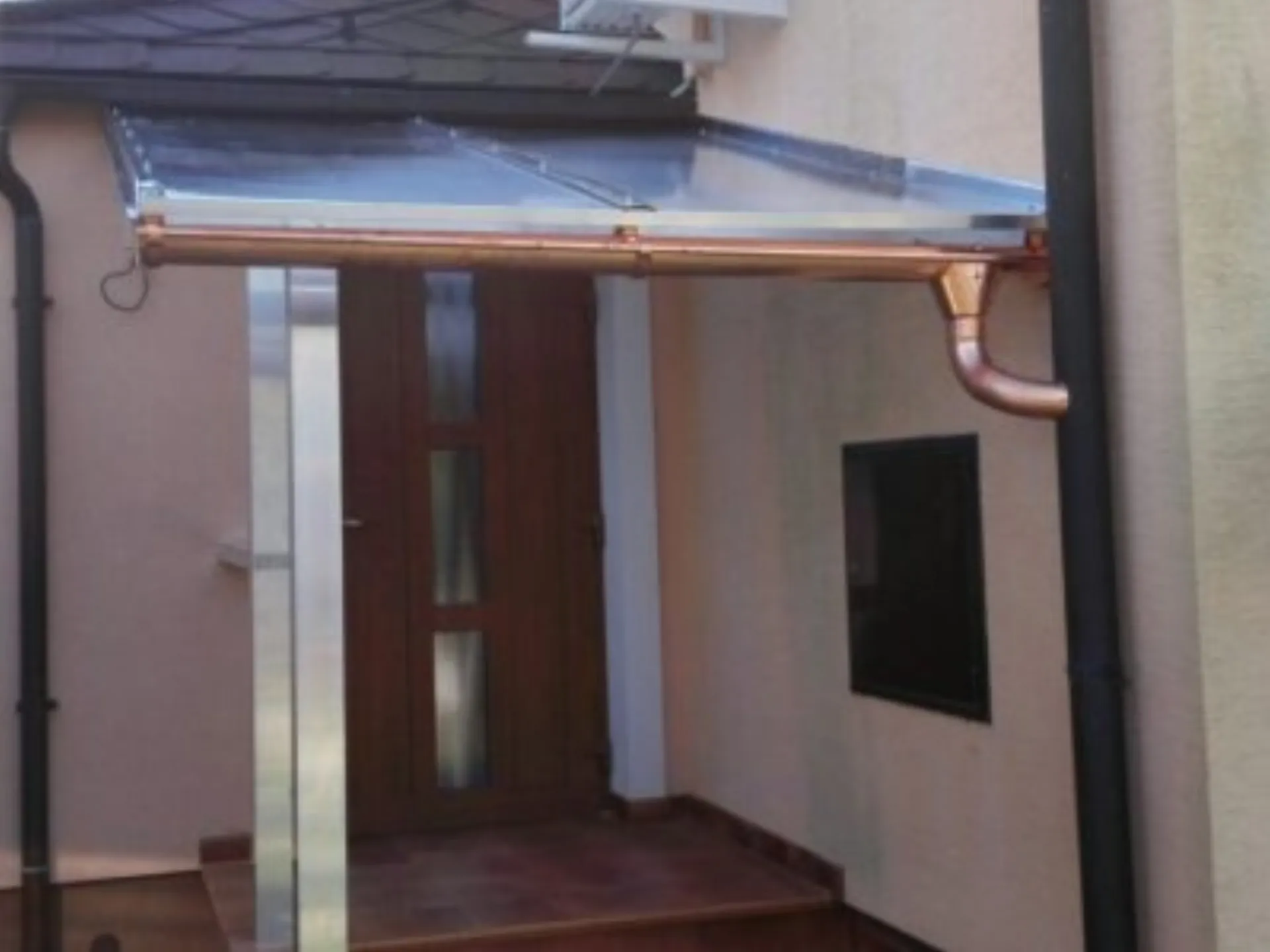 4-04 Drobne stavby - zastreseni vstupu