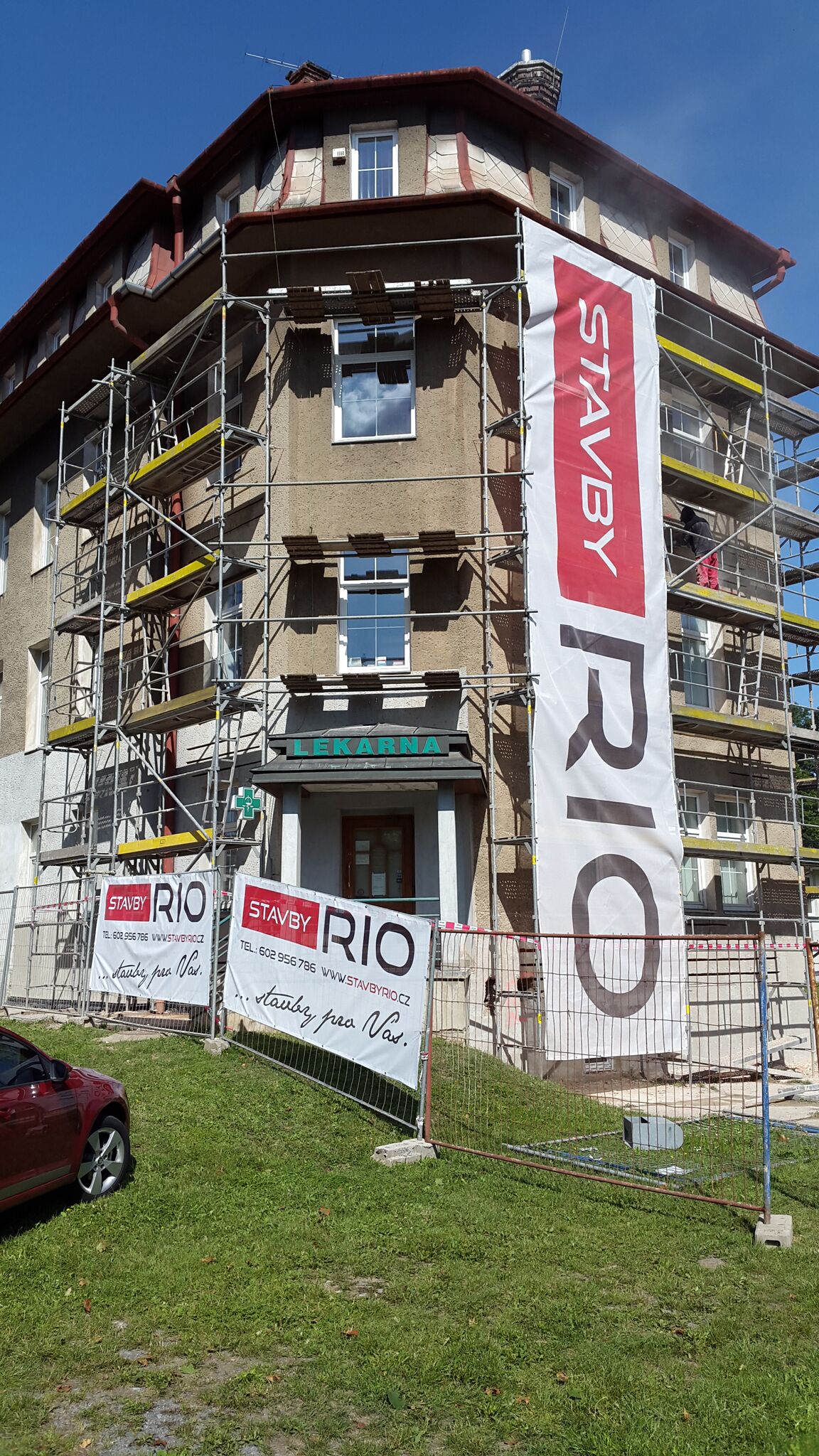 Veřejné a komerční stavby